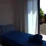 Marta Лахарес